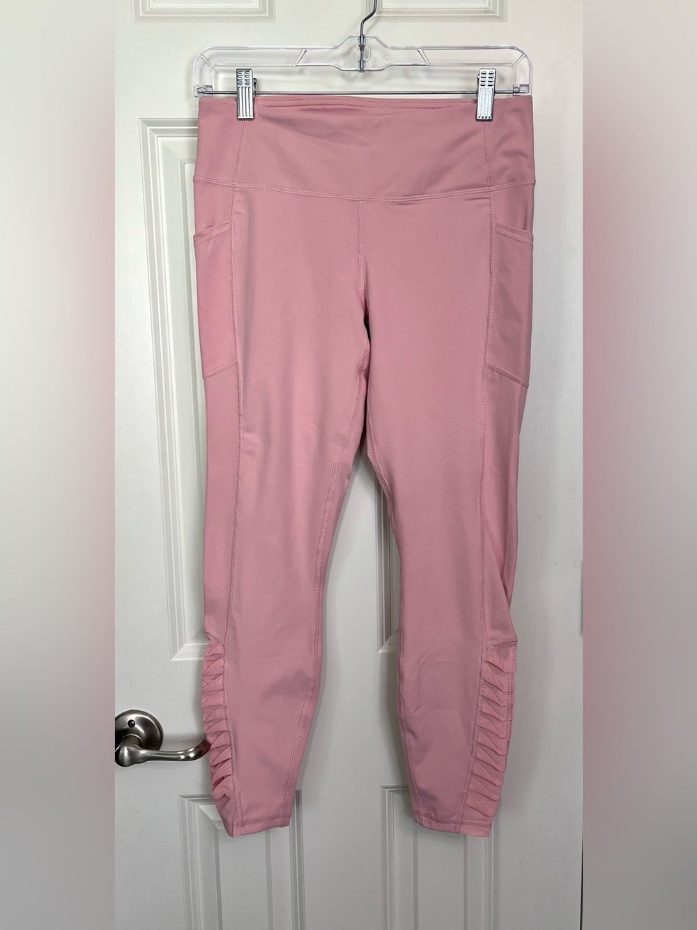 Yogalicious Dusty Pink Lux High Rise Capri Leggings